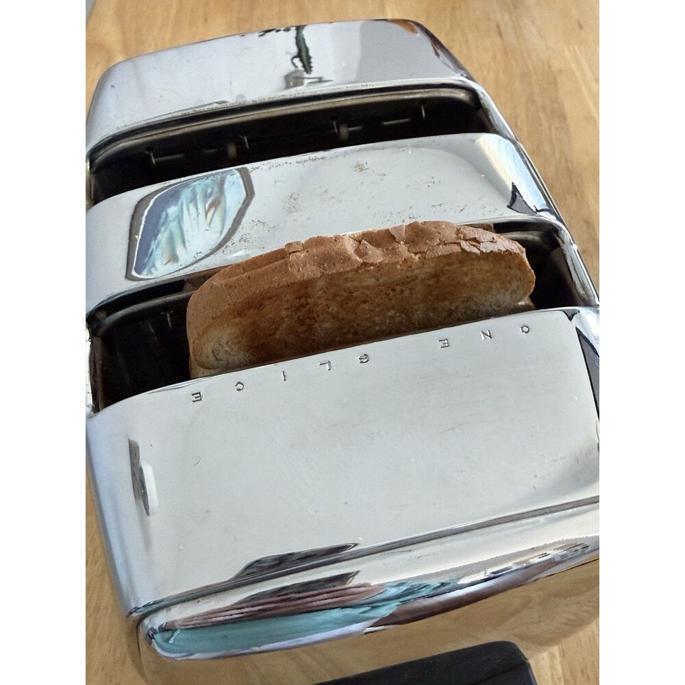 Sunbeam Chrome Model T-20C Automatic Two Slice Toaster - Working - Picture 8 of 11